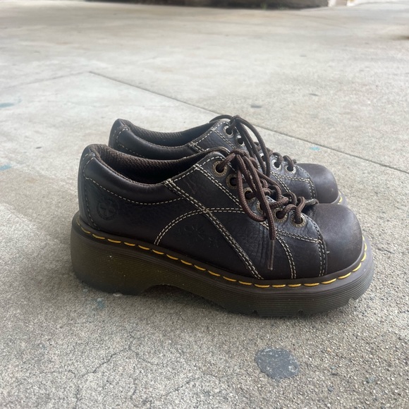 Vintage Dr Marten Brown Low Tops with Flowers - Picture 2 of 7